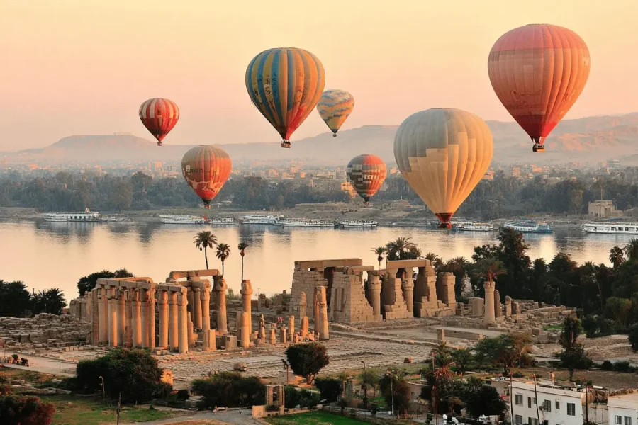 Hot Air Balloon Ride in Luxor
